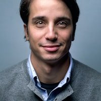 Dr. Alejandro Fuentes